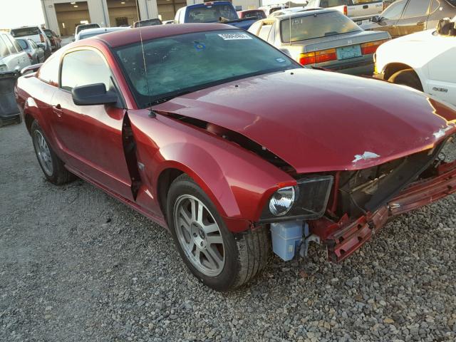 1ZVFT82H165147200 - 2006 FORD MUSTANG GT RED photo 1