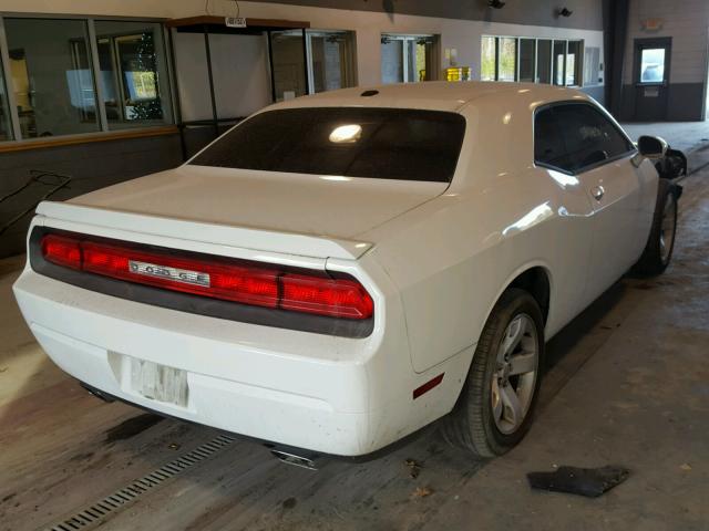 2C3CDYBT1EH294541 - 2014 DODGE CHALLENGER WHITE photo 4