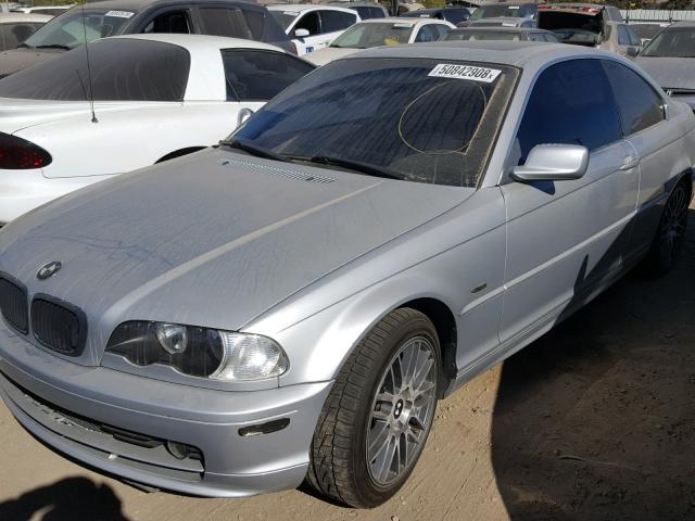 WBABM3345YJN63951 - 2000 BMW 323 CI SILVER photo 2