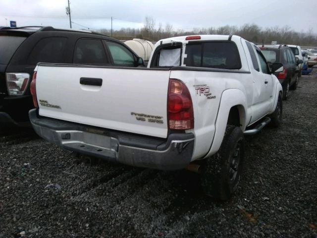 5TETU62N47Z373047 - 2007 TOYOTA TACOMA PRE WHITE photo 4