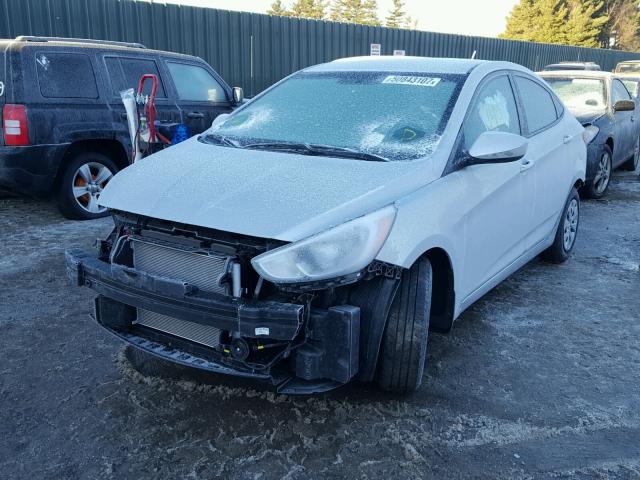 KMHCT4AE4HU333288 - 2017 HYUNDAI ACCENT SE SILVER photo 2