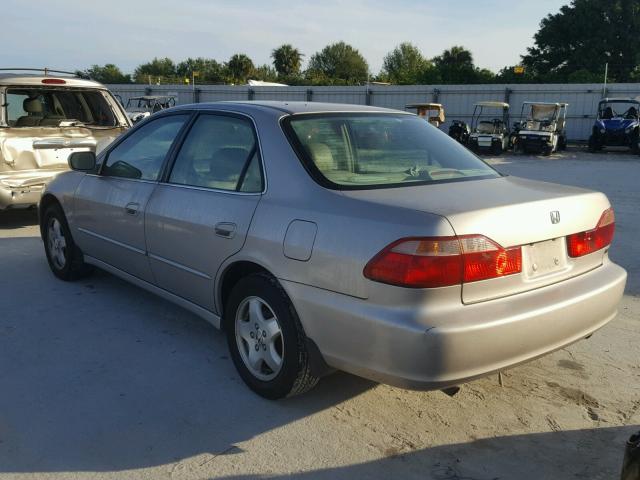 1HGCG1657XA052474 - 1999 HONDA ACCORD EX SILVER photo 3