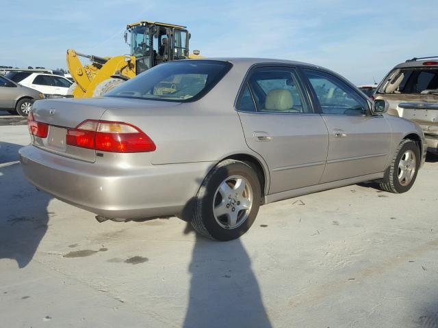 1HGCG1657XA052474 - 1999 HONDA ACCORD EX SILVER photo 4