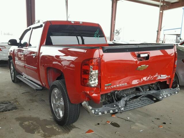 3GCPCSE03BG280358 - 2011 CHEVROLET SILVERADO RED photo 3