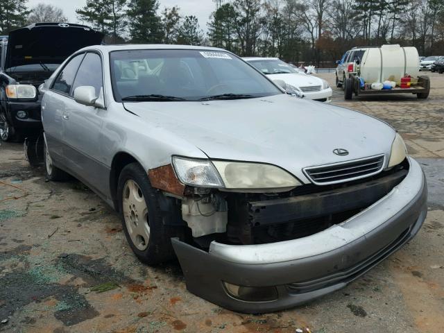 JT8BF28GXY0269301 - 2000 LEXUS ES 300 SILVER photo 1