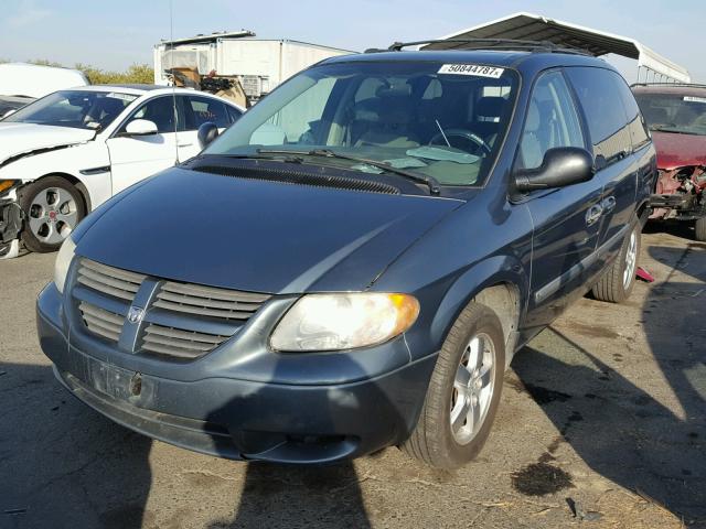 1D4GP45R85B234975 - 2005 DODGE CARAVAN SX TEAL photo 2