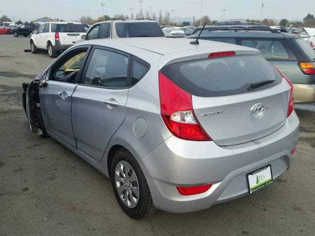 KMHCT5AE0GU251594 - 2016 HYUNDAI ACCENT SE SILVER photo 3