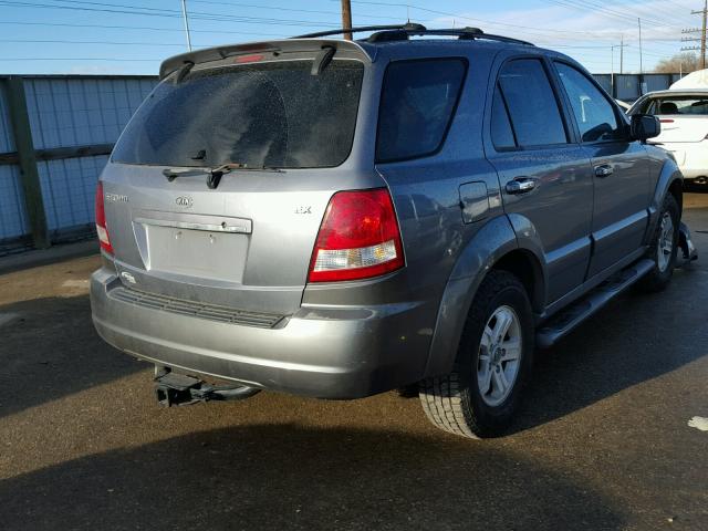 KNDJC733155402792 - 2005 KIA SORENTO EX GRAY photo 4