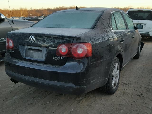 3VWRM71K38M141381 - 2008 VOLKSWAGEN JETTA SE BLACK photo 4