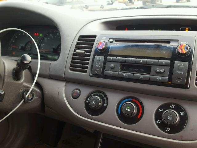 4T1BE32K94U293238 - 2004 TOYOTA CAMRY LE ლურჯი ფოტო 9