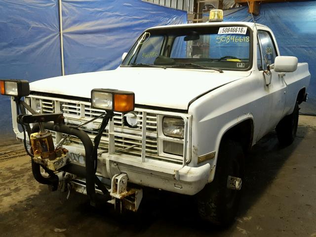 1GCHD34J5FF410228 - 1985 CHEVROLET D30 MILITA WHITE photo 2