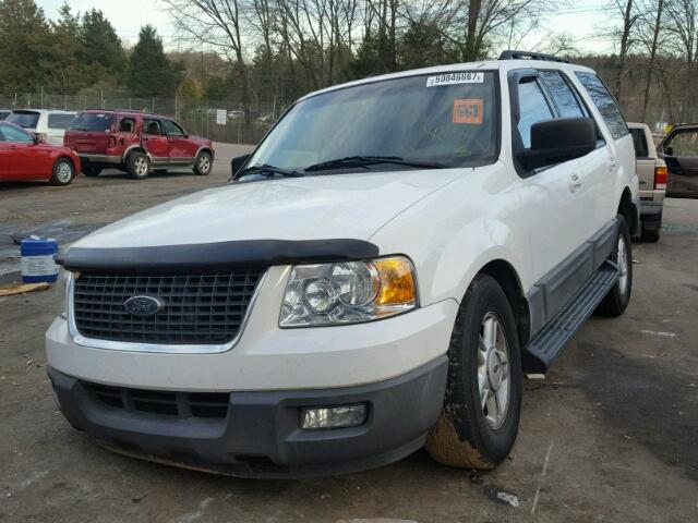 1FMPU15585LB05139 - 2005 FORD EXPEDITION WHITE photo 2