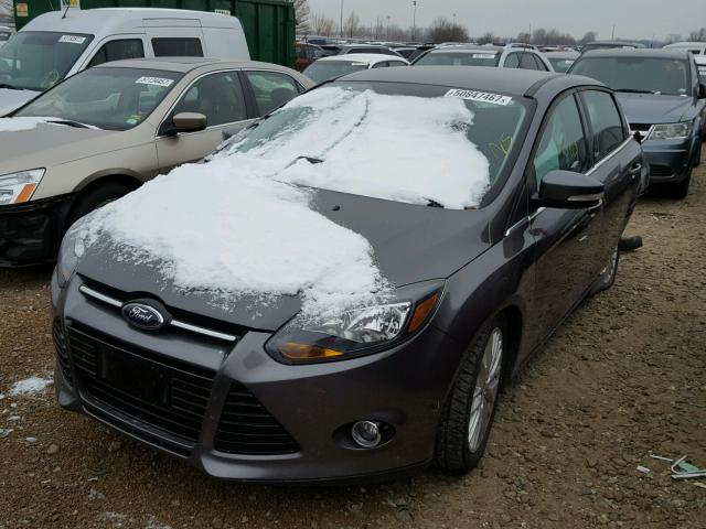 1FADP3N21DL335822 - 2013 FORD FOCUS TITA GRAY photo 2