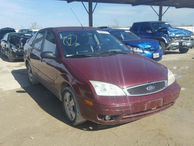 1FAHP34N67W247106 - 2007 FORD FOCUS ZX4 RED photo 1