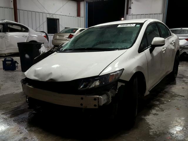 19XFB2F57DE042875 - 2013 HONDA CIVIC LX WHITE photo 2