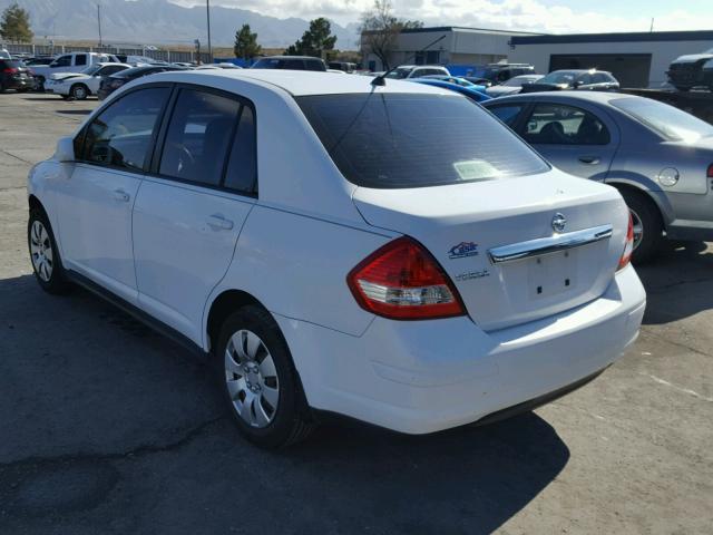 3N1BC11E29L398931 - 2009 NISSAN VERSA S WHITE photo 3