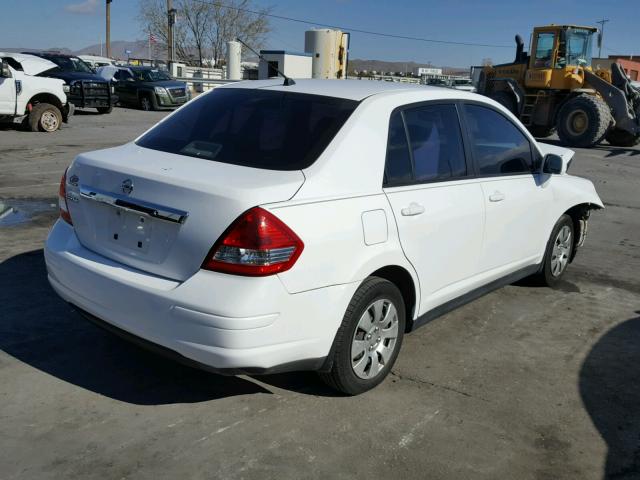 3N1BC11E29L398931 - 2009 NISSAN VERSA S WHITE photo 4