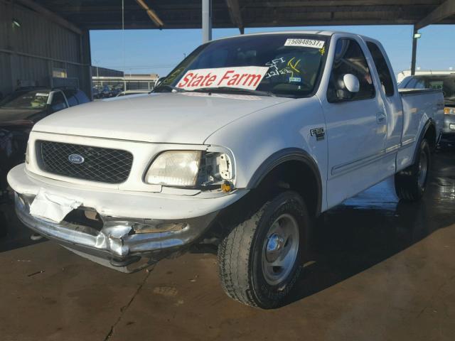 1FTRX18L3WNB31376 - 1998 FORD F150 WHITE photo 2