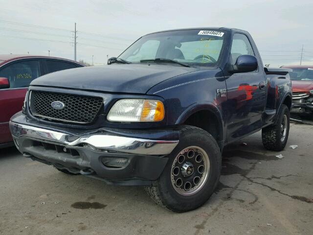 1FTRF08W62KA74156 - 2002 FORD F150 BLUE photo 2