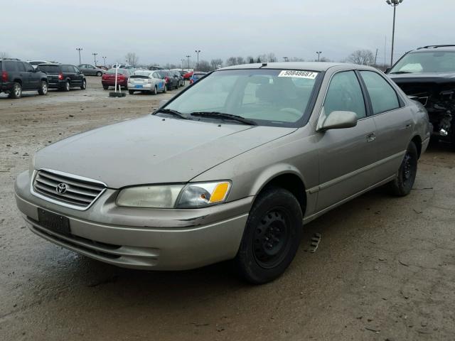 4T1BG28K5XU563212 - 1999 TOYOTA CAMRY CE TAN photo 2