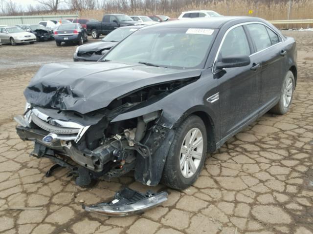 1FAHP2DW3CG125861 - 2012 FORD TAURUS SE BLACK photo 2