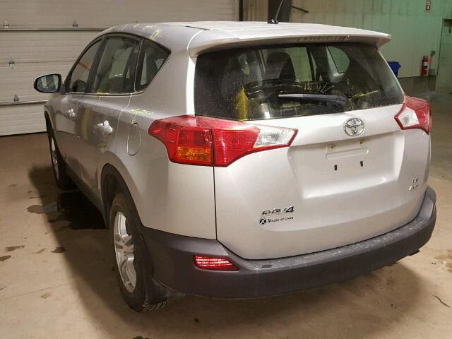 2T3BFREVXFW327669 - 2015 TOYOTA RAV4 LE SILVER photo 3