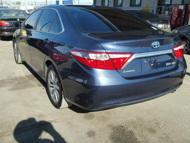 4T1BD1FKXFU146706 - 2015 TOYOTA CAMRY HYBR BLUE photo 3