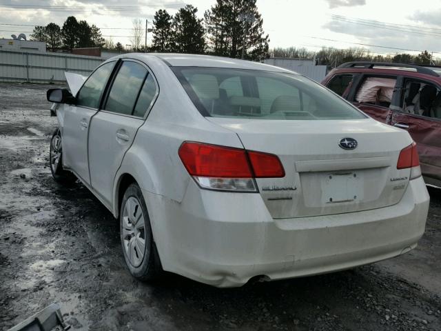 4S3BMBA60B3264431 - 2011 SUBARU LEGACY 2.5 WHITE photo 3