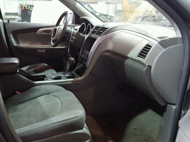 1GNKRGED2BJ182632 - 2011 CHEVROLET TRAVERSE L GRAY photo 5