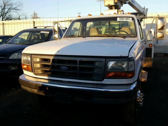 1FDLF47F9VEA26390 - 1997 FORD F SUPER DU WHITE photo 9