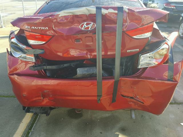 KMHDH4AEXDU745909 - 2013 HYUNDAI ELANTRA GL RED photo 9