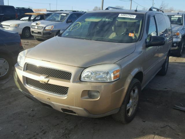 1GNDV33LX5D158704 - 2005 CHEVROLET UPLANDER L GOLD photo 2