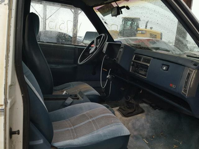 1GCCS19Z6N8103673 - 1992 CHEVROLET S TRUCK S1 WHITE photo 5