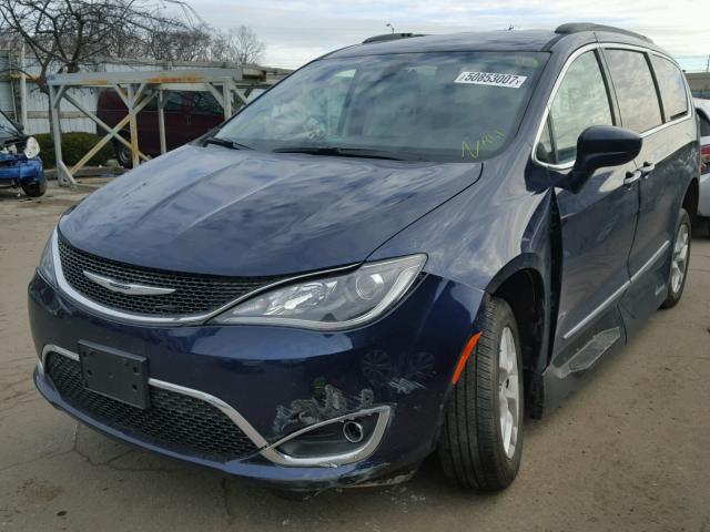 2C4RC1BG7HR753377 - 2017 CHRYSLER PACIFICA T BLUE photo 2