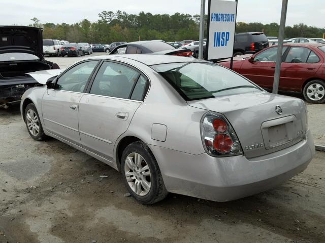 1N4AL11D55C267813 - 2005 NISSAN ALTIMA S SILVER photo 3