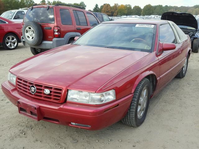 1G6ET129X2B101202 - 2002 CADILLAC ELDORADO T BURGUNDY photo 2