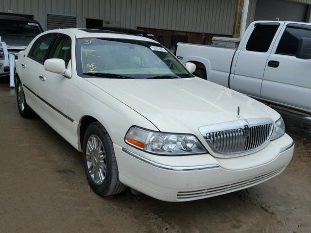 1LNHM82V57Y603936 - 2007 LINCOLN TOWN CAR S WHITE photo 1