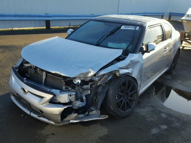 JTKJF5C70B3022308 - 2011 TOYOTA SCION TC 银色 照片 2