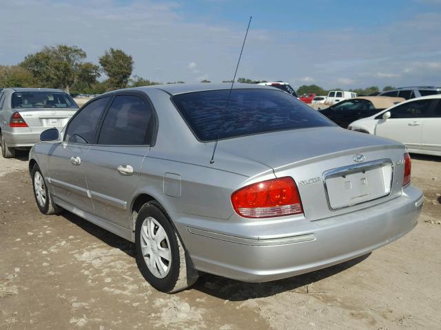 KMHWF25SX5A129617 - 2005 HYUNDAI SONATA GL SILVER photo 3