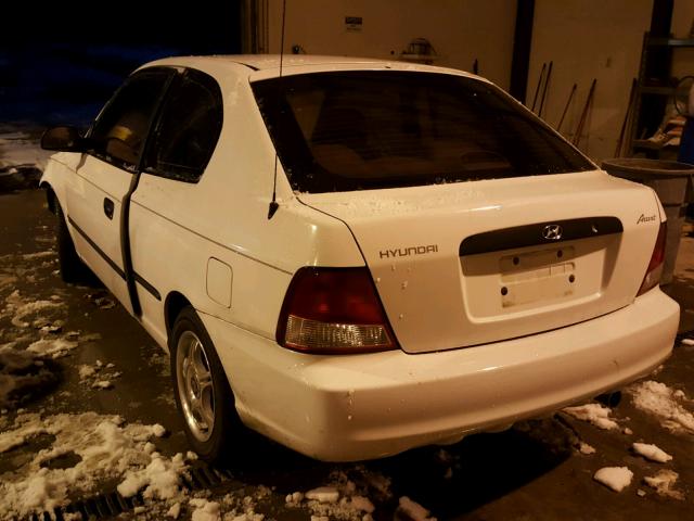 KMHCF35G42U198964 - 2002 HYUNDAI ACCENT L WHITE photo 3