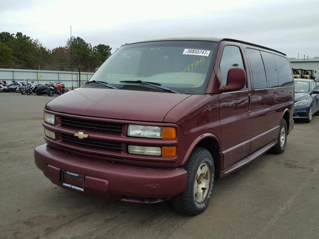 1GNFG65R911198239 - 2001 CHEVROLET EXPRESS G1 MAROON photo 2