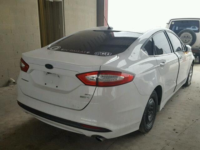 3FA6P0HD8ER207195 - 2014 FORD FUSION SE WHITE photo 4