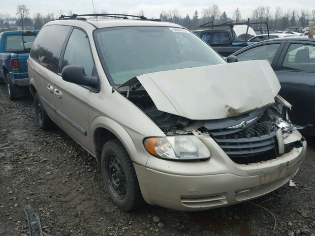 1C4GP45RX5B120764 - 2005 CHRYSLER TOWN & COU GOLD photo 1