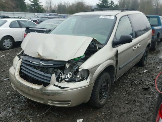 1C4GP45RX5B120764 - 2005 CHRYSLER TOWN & COU GOLD photo 2