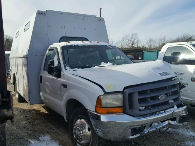 1FDAF56F7XEC00961 - 1999 FORD F550 SUPER WHITE photo 1