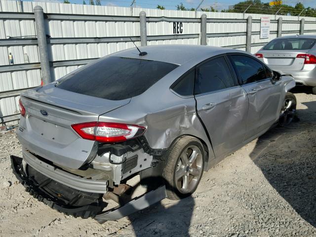 1FA6P0H7XE5384358 - 2014 FORD FUSION SE SILVER photo 4