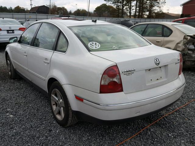 WVWTH63B84P093708 - 2004 VOLKSWAGEN PASSAT GLX WHITE photo 3