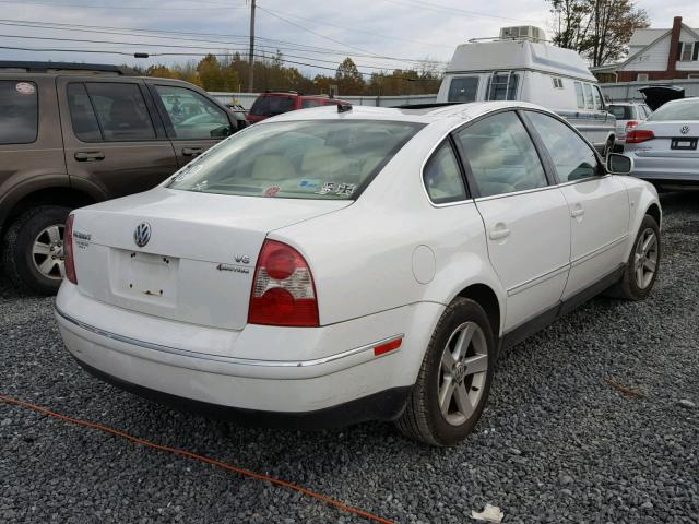 WVWTH63B84P093708 - 2004 VOLKSWAGEN PASSAT GLX WHITE photo 4