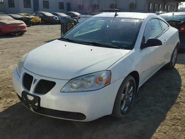 1G2ZH17N884190548 - 2008 PONTIAC G6 GT WHITE photo 2