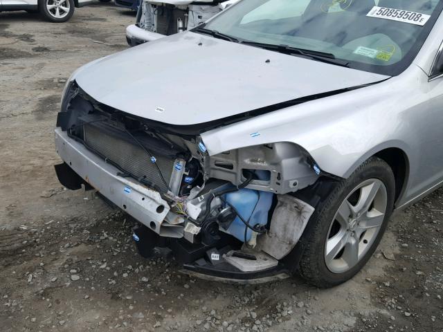 1G1ZB5EB0AF195811 - 2010 CHEVROLET MALIBU LS 银色 照片 9